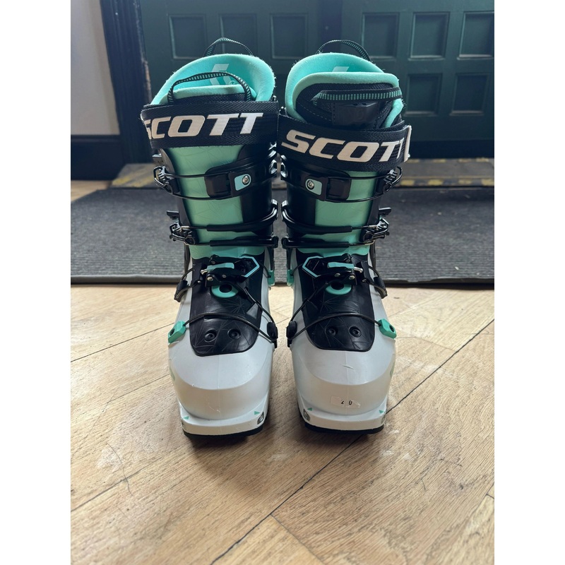 Used Scott Celeste 23