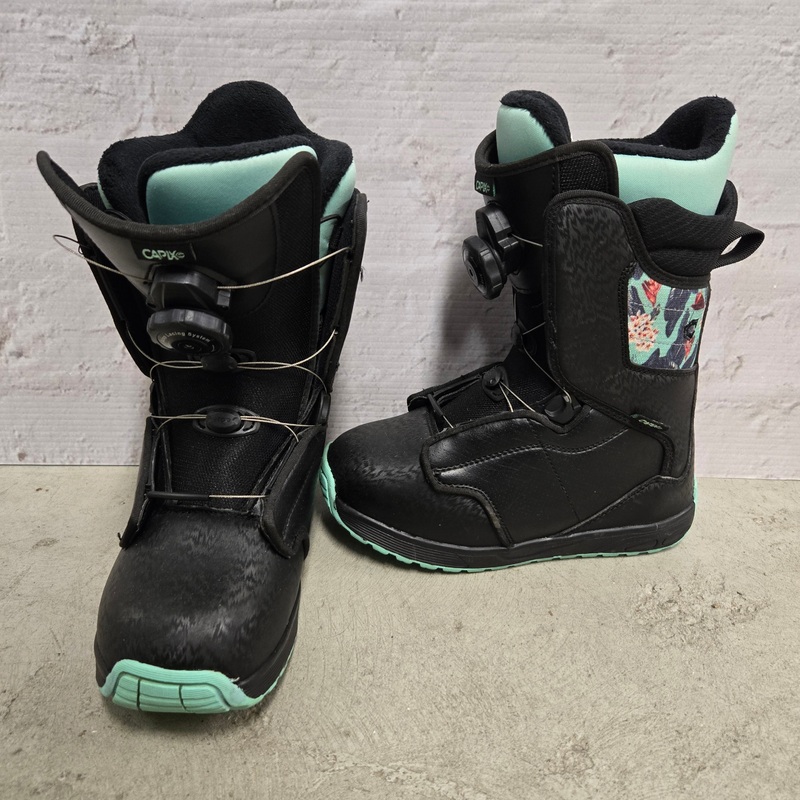 Used SC Capix Womens Snowboard Boot 24.5